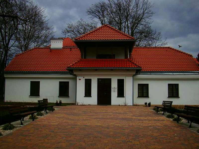 Muzeum Ziemi Błońskiej - Poniatówka
